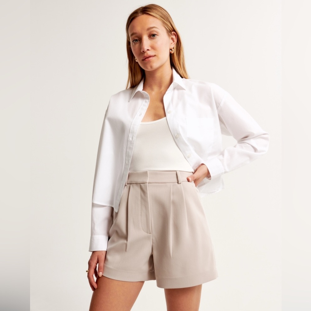 Abercrombie & Fitch Curve Love Sloane Tailored Shorts